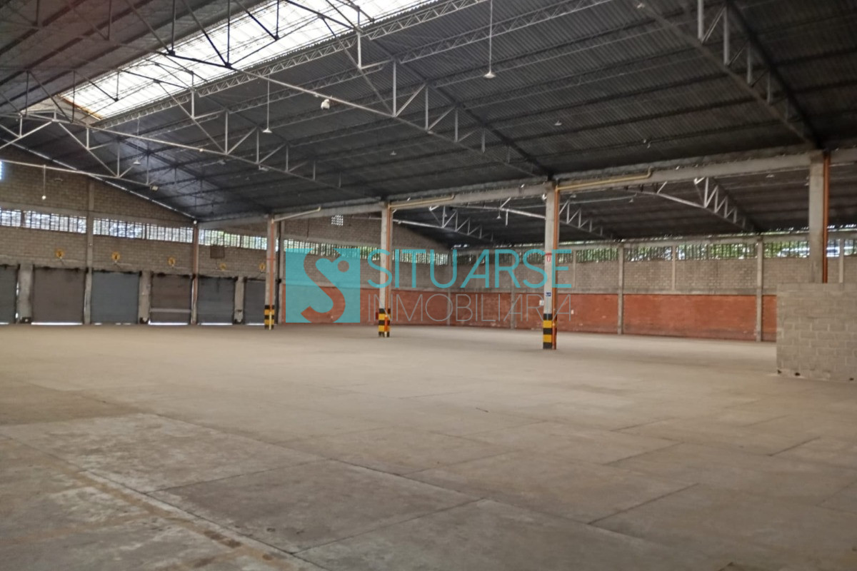 BODEGA EN ARRIENDO ZONA INDUSTRIAL