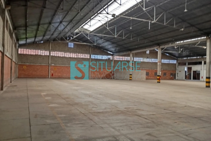 BODEGA EN ARRIENDO ZONA INDUSTRIAL